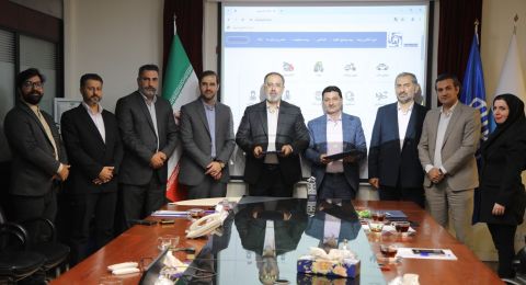 خرید آنلاین اقساطی انواع بیمه نامه مختص بازنشستگان "هما"