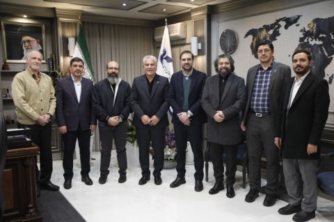 هم افزایی هر چه بیشتر دو مجموعه گره از مشکلات پیشکسوتان همایی باز می کند/ تلاش مشترک برای بهره ور سازی شرکت های تابعه صندوق