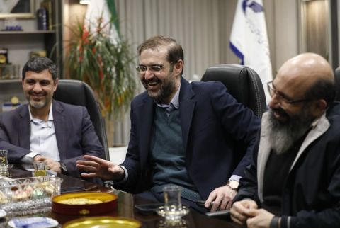 هم افزایی هر چه بیشتر دو مجموعه گره از مشکلات پیشکسوتان همایی باز می کند/ تلاش مشترک برای بهره ور سازی شرکت های تابعه صندوق