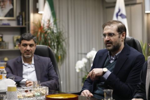 هم افزایی هر چه بیشتر دو مجموعه گره از مشکلات پیشکسوتان همایی باز می کند/ تلاش مشترک برای بهره ور سازی شرکت های تابعه صندوق