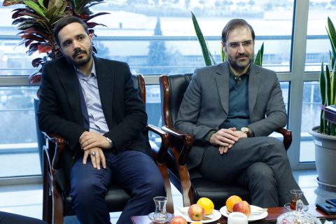 توسعه همکاری ها برای گسترش فعالیت شرکت های خدمات فرودگاهی تابعه صندوق هما/در دیدار سرپرست صندوق هما و مدیرعامل شرکت فرودگاه ها و ناوبری هوایی ایران مطرح شد