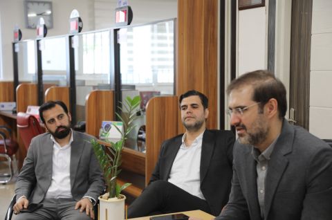 در بازدید مشترک مدیرعامل صندوق و مدیرعامل کانون بازنشستگان از معاونت امور بازنشستگی مطرح شد:  ارزیابی زیرساخت‌، فرآیندها و راهکارهای بهبود خدمت رسانی در حوزه‌های بیمه‌ای و اجتماعی 