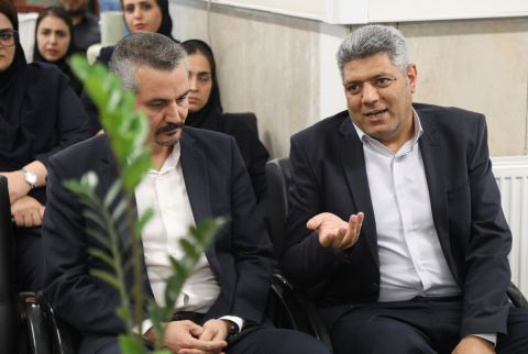 در بازدید مشترک مدیرعامل صندوق و مدیرعامل کانون بازنشستگان از معاونت امور بازنشستگی مطرح شد:  ارزیابی زیرساخت‌، فرآیندها و راهکارهای بهبود خدمت رسانی در حوزه‌های بیمه‌ای و اجتماعی 