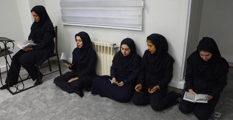 آیین معنوی قرائت زیارت عاشورا در صندوق بازنشستگی هما برگزار شد