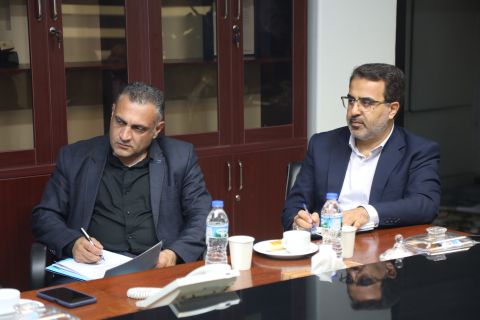 نشست سرپرست صندوق بازنشستگی هما با اعضای کانون بازنشستگان برگزار شد